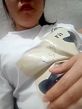 Snapshot of Dam-Lissa chatting on October 10, 2025, 2:43 am Dam-Lissa online show from October 10, 2025, 2:43 am