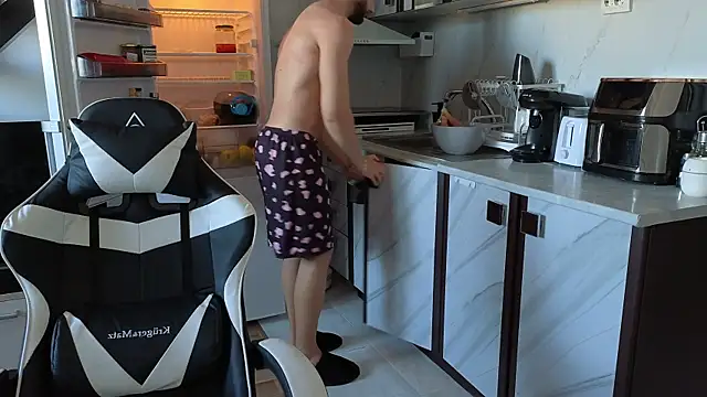 Snapshot of RyanStorm_ chatting on November 4, 2025, 1:54 pm RyanStorm online show from November 4, 2025, 1:54 pm