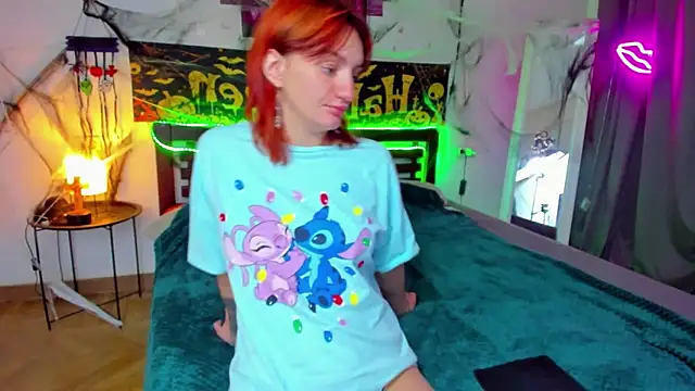 ArinaWinss online show from October 26, 2025, 5:35 am