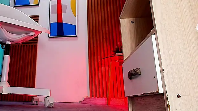 sweet mile online show from April 15, 2026, 7:58 pm