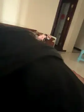 lingzi9333 online show from November 24, 2025, 9:20 am