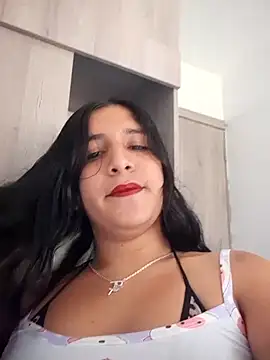 laura goddess ts online show from November 2, 2025, 3:25 pm