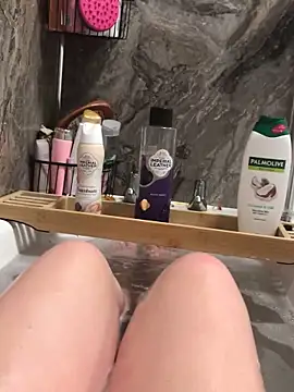 Imogenbabyyy online show from April 19, 2026, 8:22 pm