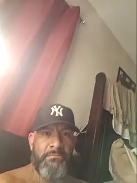 Cruz1522 online show from October 24, 2025, 9:38 am