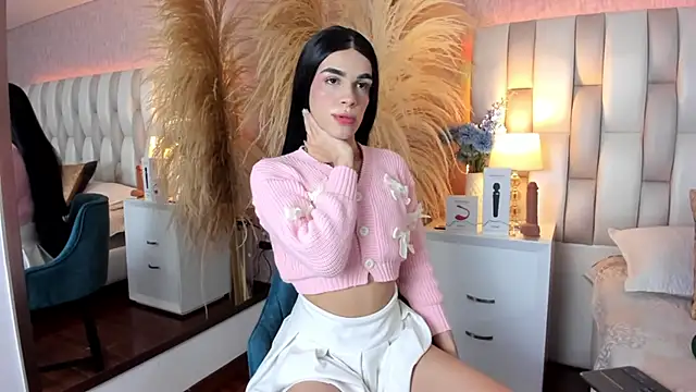 Snapshot of Valery_Rosse__ chatting on October 12, 2025, 1:21 pm Valery Rosse online show from October 12, 2025, 1:21 pm