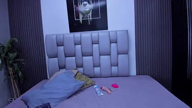 Bora Lajuana online show from October 10, 2025, 3:38 am