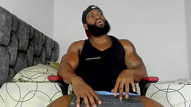 james musclebbc online show from October 3, 2025, 12:35 pm