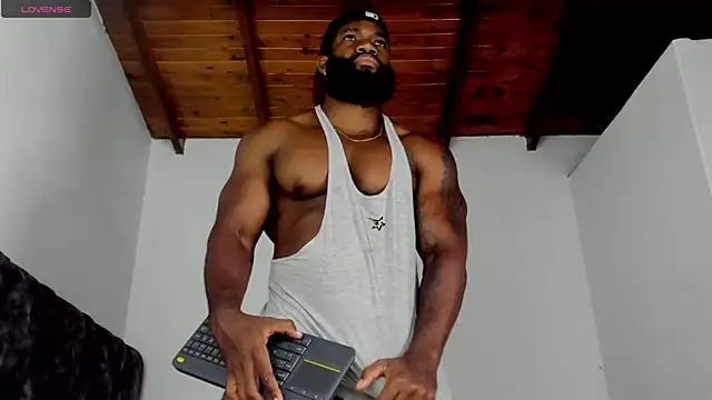 Snapshot of james_musclebbc chatting on April 25, 2026, 1:41 pm james musclebbc online show from April 25, 2026, 1:41 pm