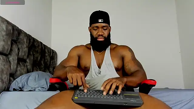 Snapshot of james_musclebbc chatting on April 26, 2026, 6:49 pm james musclebbc online show from April 26, 2026, 6:49 pm