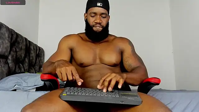 Snapshot of james_musclebbc chatting on May 22, 2026, 1:17 pm james musclebbc online show from May 22, 2026, 1:17 pm