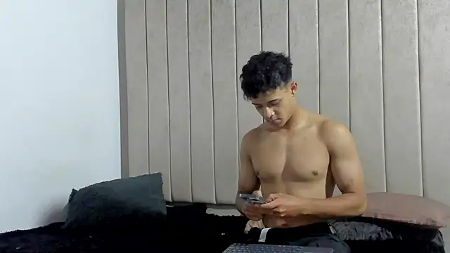 Alex Colton7 online show from October 27, 2025, 2:37 am