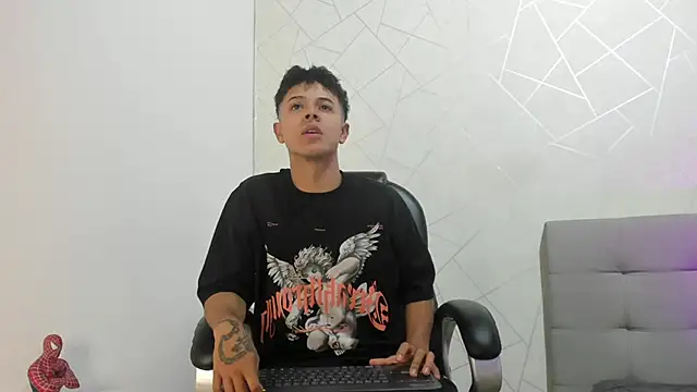 Alex Colton7 online show from November 8, 2025, 3:18 am