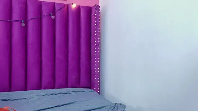 Snapshot of cosplaydate chatting on October 23, 2025, 2:44 am cosplaydate online show from October 23, 2025, 2:44 am