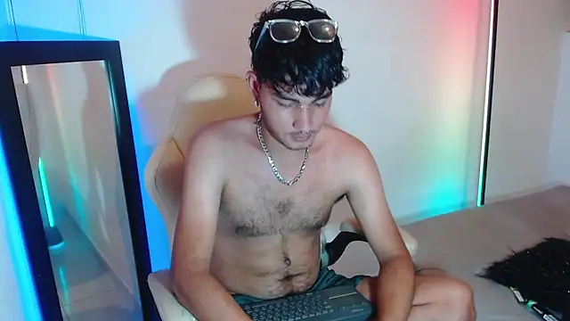 Valentin peach online show from September 22, 2025, 10:45 pm