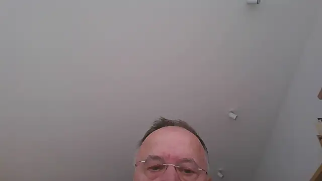 Snapshot of knodli chatting on October 1, 2025, 1:06 pm knodli online show from October 1, 2025, 1:06 pm