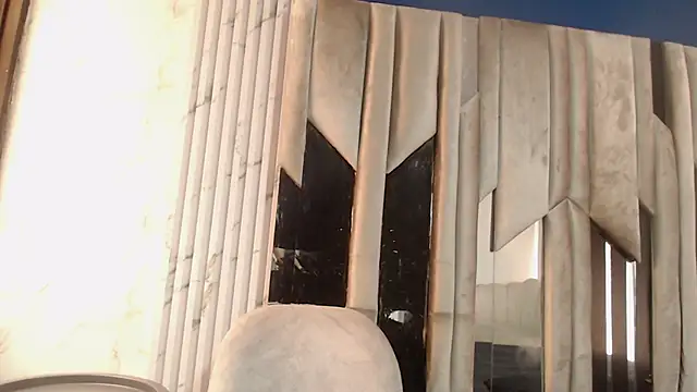 KiraaWild online show from October 15, 2025, 7:14 pm