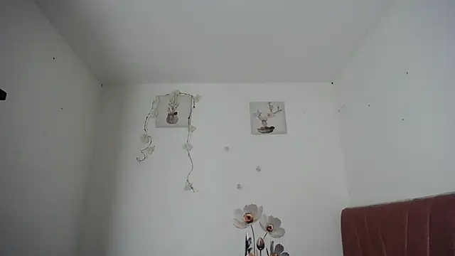 Liahdiaz  online show from July 14, 2026, 1:39 pm