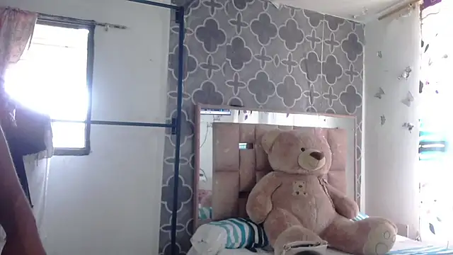 LicyEvans1 online show from March 26, 2026, 5:18 pm