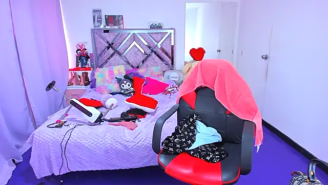 Luna Analya online show from February 17, 2026, 2:02 pm