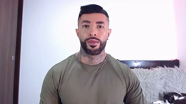 andrea de lucaa online show from January 9, 2026, 4:15 am