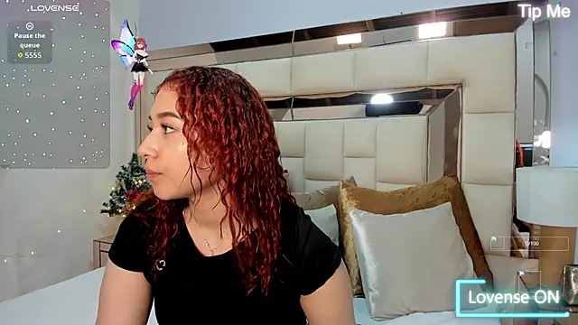 Snapshot of megannherrera chatting on December 4, 2025, 11:52 am megannherrera online show from December 4, 2025, 11:52 am