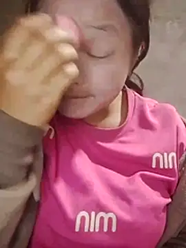 Snapshot of girl-babi chatting on December 23, 2025, 5:27 am girl-babi online show from December 23, 2025, 5:27 am