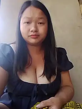 girl-babi online show from April 12, 2026, 1:32 am