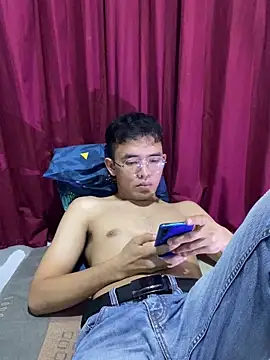 rand1101 online show from September 27, 2025, 9:31 pm