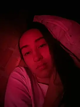 RAKEL37 online show from April 7, 2026, 1:44 pm