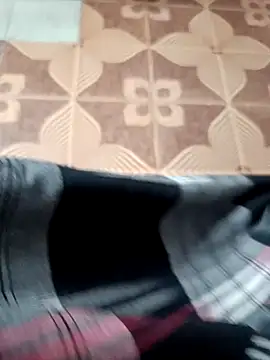 Snapshot of maddy3108 chatting on November 17, 2025, 2:23 pm maddy3108 online show from November 17, 2025, 2:23 pm