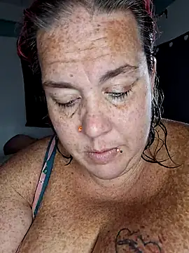 Snapshot of Courdles chatting on September 11, 2025, 5:46 pm Courdles online show from September 11, 2025, 5:46 pm