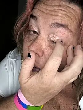 Snapshot of Courdles chatting on September 22, 2025, 6:15 am Courdles online show from September 22, 2025, 6:15 am