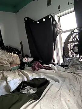 Snapshot of Courdles chatting on September 25, 2025, 6:22 pm Courdles online show from September 25, 2025, 6:22 pm