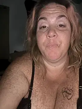 Snapshot of Courdles chatting on September 28, 2025, 5:46 am Courdles online show from September 28, 2025, 5:46 am