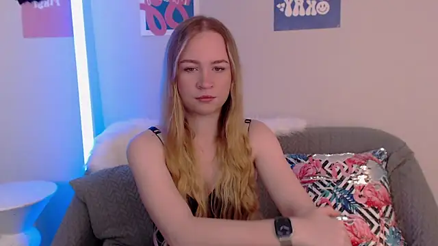 Mystic Chloe online show from November 7, 2025, 12:10 am