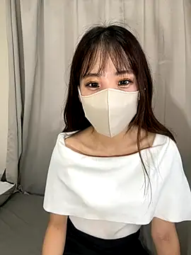 Snapshot of riri__nyan_o0 chatting on October 12, 2025, 5:06 am riri nyan o0 online show from October 12, 2025, 5:06 am