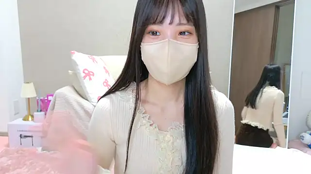 riri  nyan o0 online show from May 29, 2026, 5:05 am