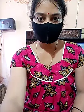 Snapshot of Priyanka_Pal chatting on October 5, 2025, 2:32 am Priyanka Pal online show from October 5, 2025, 2:32 am