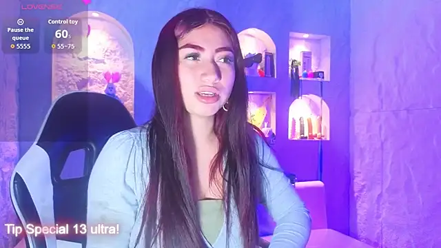 Sophia tf online show from March 27, 2026, 3:45 am