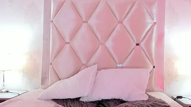 Snapshot of SeleneCarter chatting on February 6, 2026, 12:04 am SeleneCarter online show from February 6, 2026, 12:04 am