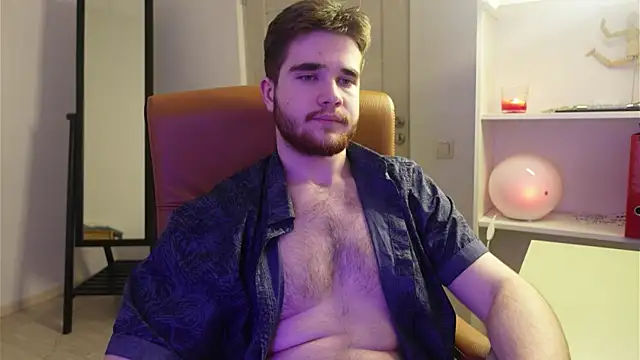 Snapshot of Mark_Maxim chatting on October 14, 2025, 6:09 pm Mark Maxim online show from October 14, 2025, 6:09 pm