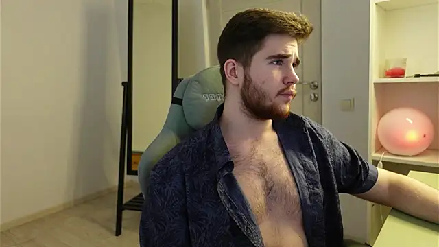 Snapshot of Mark_Maxim chatting on October 16, 2025, 2:07 pm Mark Maxim online show from October 16, 2025, 2:07 pm