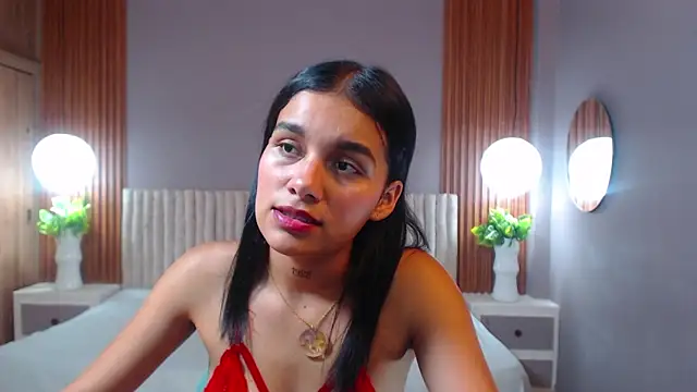 MiaLux5 online show from October 18, 2025, 2:18 pm