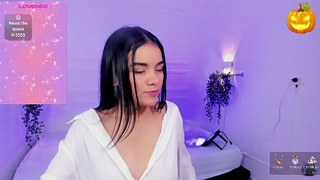 MiaLux5 online show from November 7, 2025, 12:05 pm