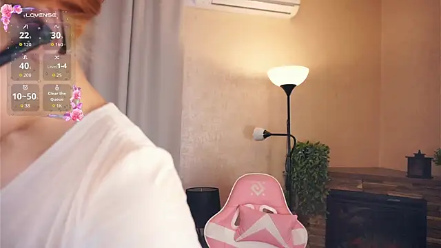 VerniceEngelking online show from October 31, 2025, 6:03 am