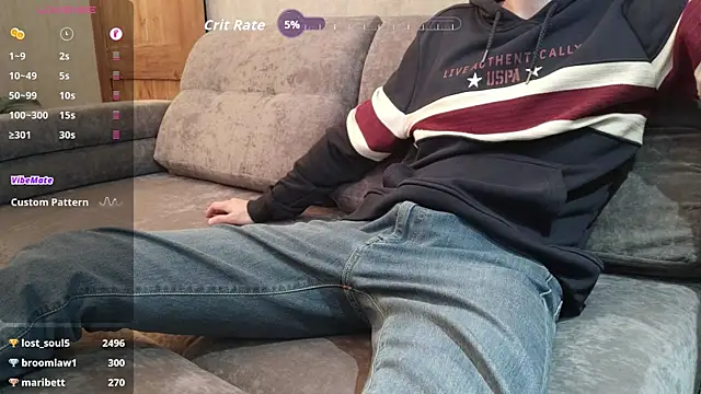 Snapshot of TommyShe1by chatting on September 11, 2025, 11:43 am TommyShe1by online show from September 11, 2025, 11:43 am