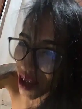 Snapshot of Emma__cumlovee chatting on March 1, 2026, 4:14 am Emma cumlovee online show from March 1, 2026, 4:14 am