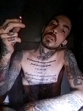 Robe420 online show from November 25, 2025, 7:47 pm