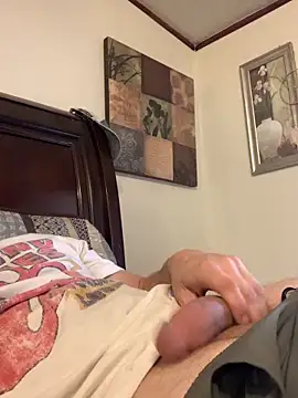 Snapshot of Allinside666 chatting on November 18, 2025, 4:22 pm Allinside666 online show from November 18, 2025, 4:22 pm