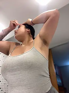 Snapshot of Tokio_Sakura chatting on October 25, 2025, 2:41 am Tokio Sakura online show from October 25, 2025, 2:41 am